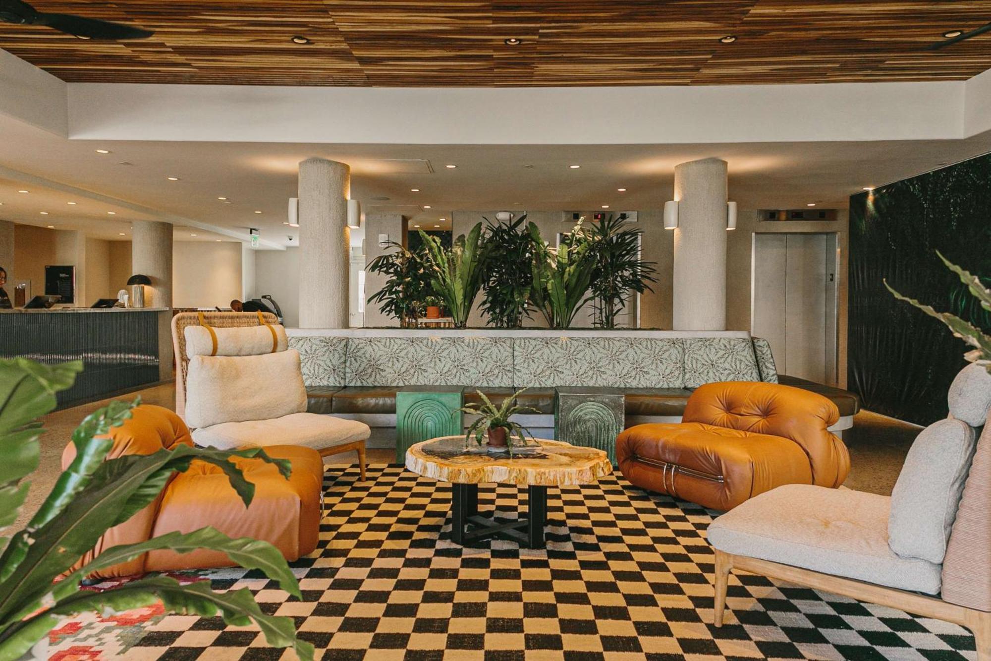 Wayfinder Waikiki - Voted Top 10 Best Hotels In Hawaii! Honolulu Zewnętrze zdjęcie